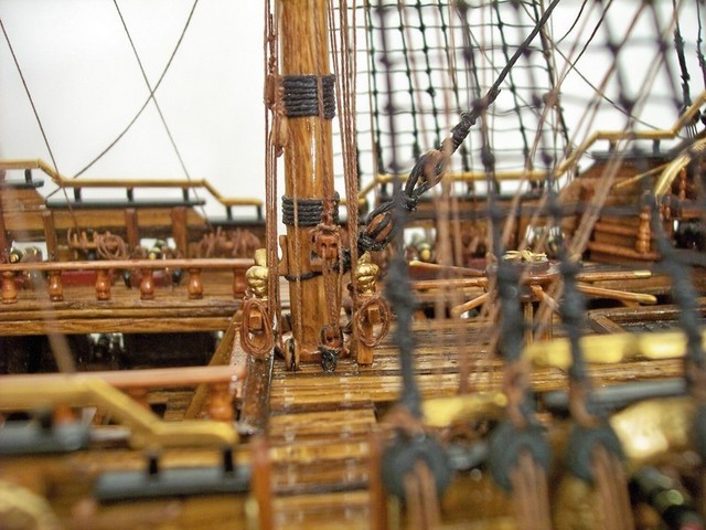 MAIN MAST